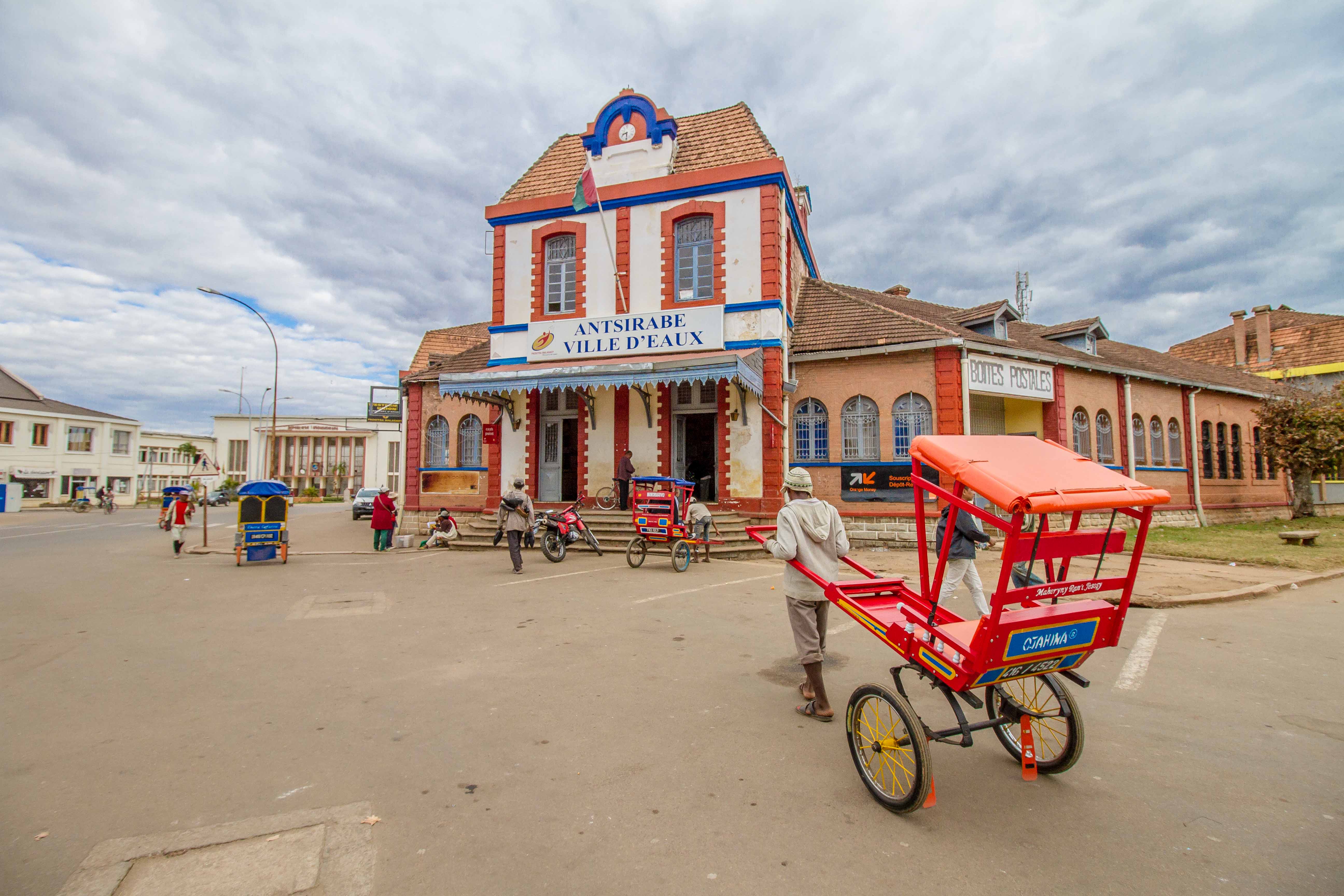 Antsirabe - devant la poste
