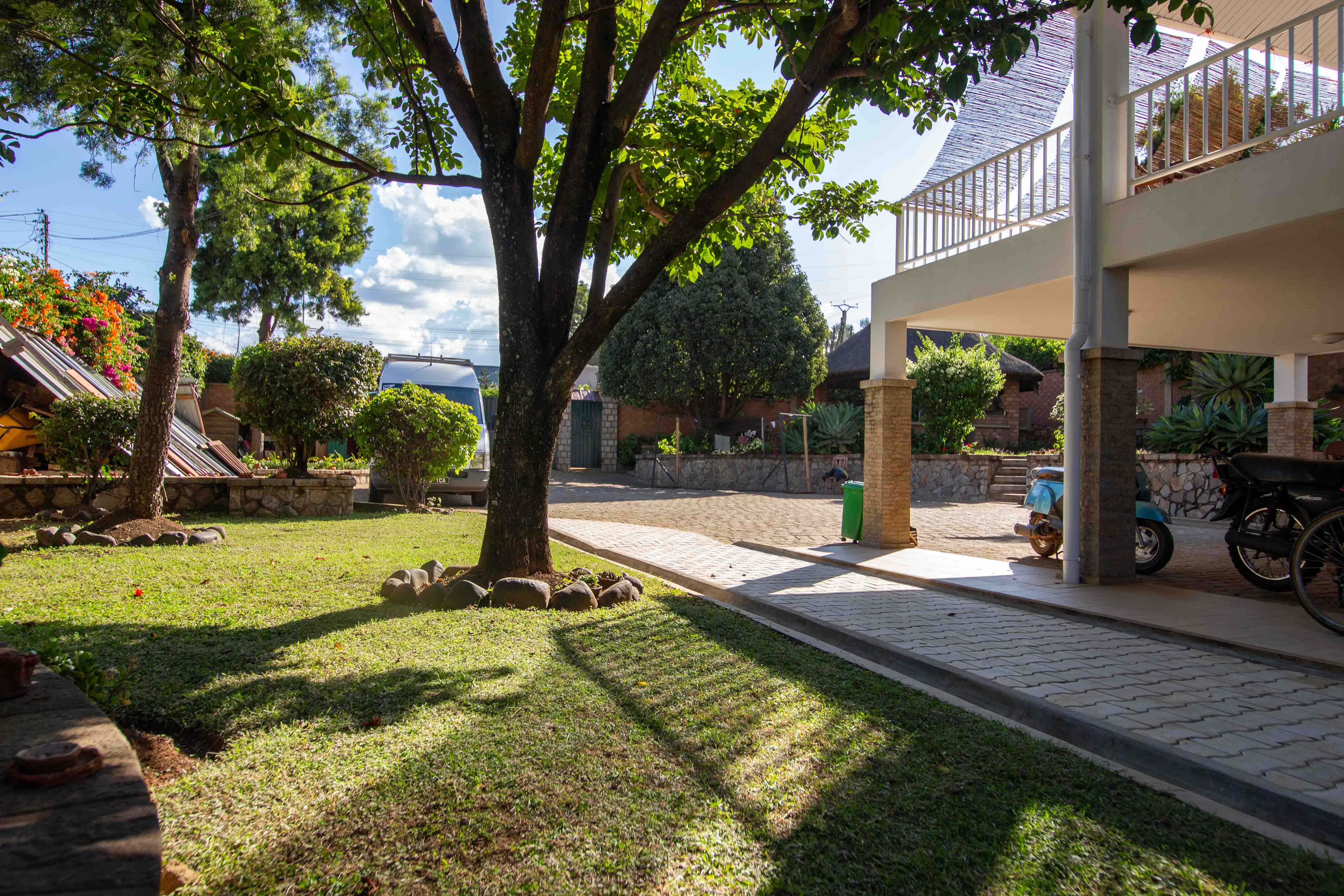 MAISON-DE-DAGO-ANTSIRABE-Jardin